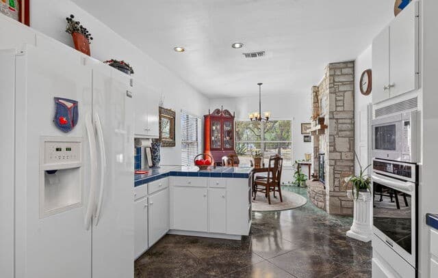 1348  Live Oak Rdg, Bandera, TX 78003 — photo 14