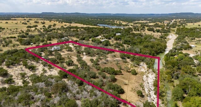 1348  Live Oak Rdg, Bandera, TX 78003 — photo 2