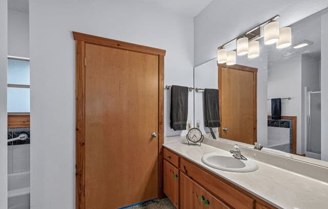 1348  Live Oak Rdg, Bandera, TX 78003 — photo 20