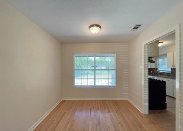 151  Sabyan Dr, San Antonio, TX 78218 — photo 3