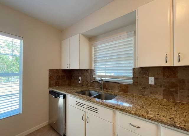 151  Sabyan Dr, San Antonio, TX 78218 — photo 7