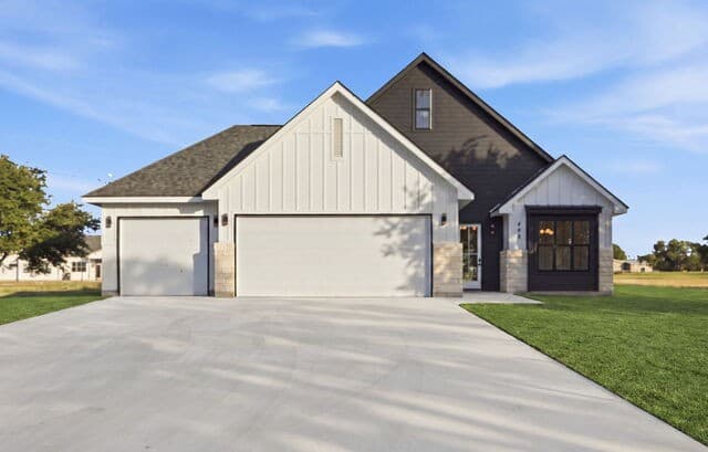 486 Wood View Cir