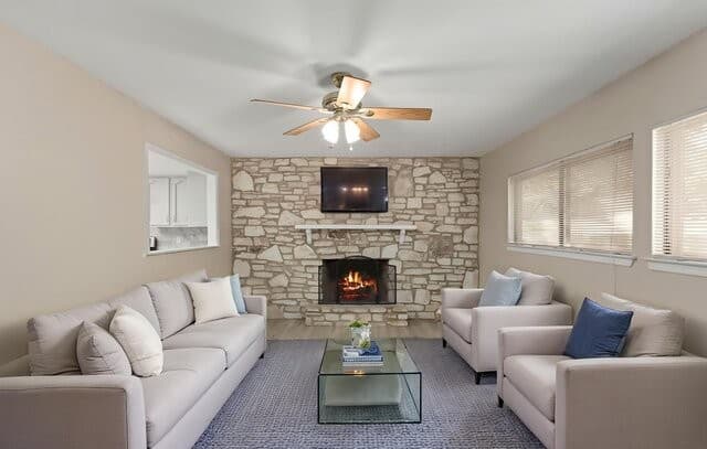 8719  Timberwick St, San Antonio, TX 78250 — photo 4