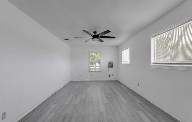 925  4th St, Floresville, TX 78114 — photo 13