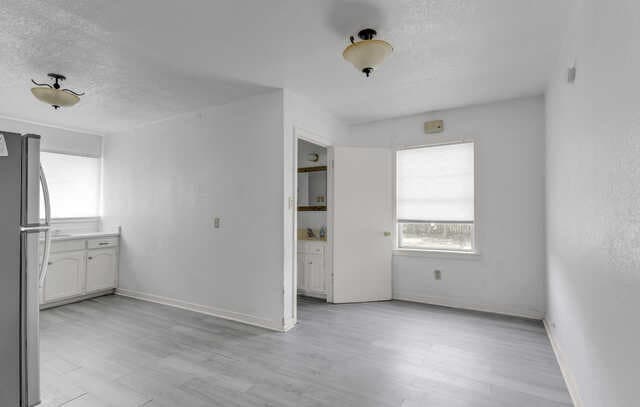 925  4th St, Floresville, TX 78114 — photo 8