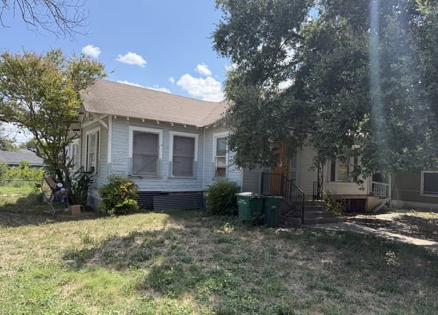 1402  Alametos, San Antonio, TX 78201 — photo 5