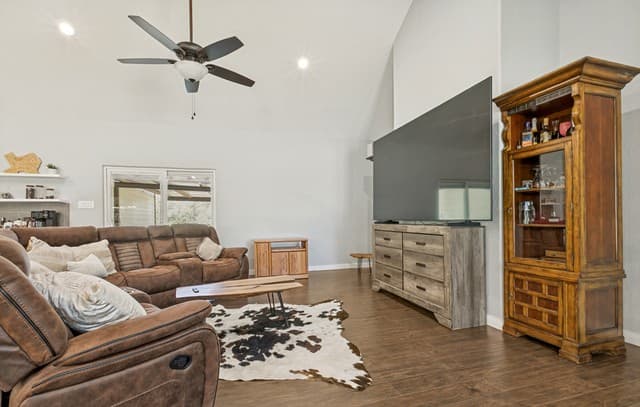 25375  US Highway 281 S, San Antonio, TX 78264 — photo 8