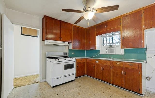 771  Linda Lou Dr, San Antonio, TX 78223 — photo 8