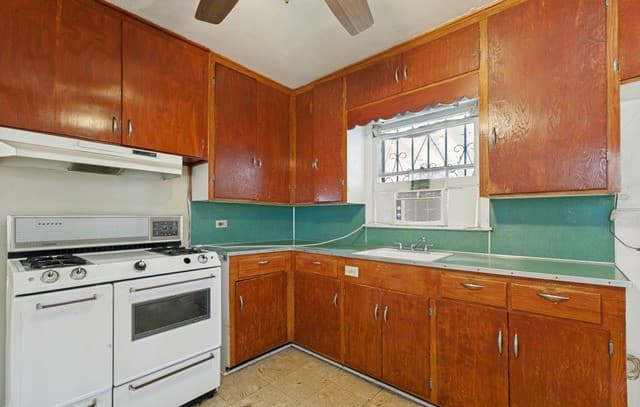 771  Linda Lou Dr, San Antonio, TX 78223 — photo 9