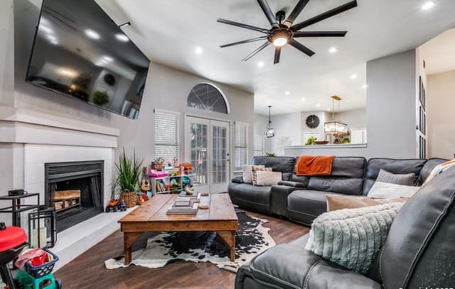 3207  Green Spg, San Antonio, TX 78247 — photo 10