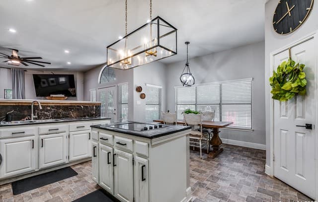 3207  Green Spg, San Antonio, TX 78247 — photo 12