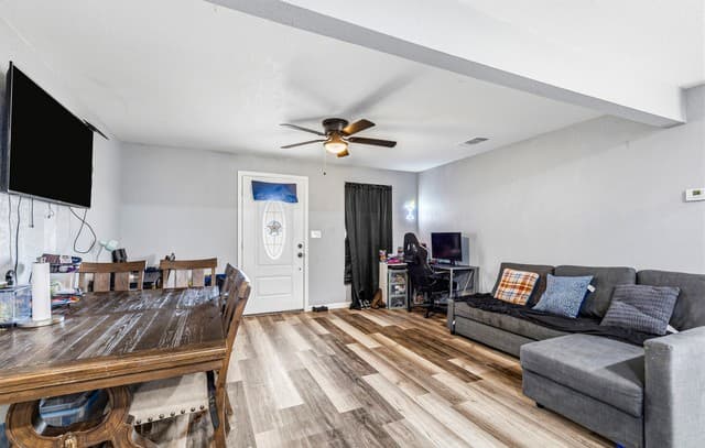 937  Avenue K, Poteet, TX 78065 — photo 3