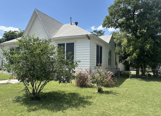 351  Belmont, San Antonio, TX 78202 — photo 7