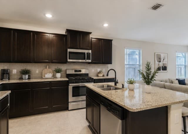 2526  Live Oak Pass, San Antonio, TX 78244 — photo 5