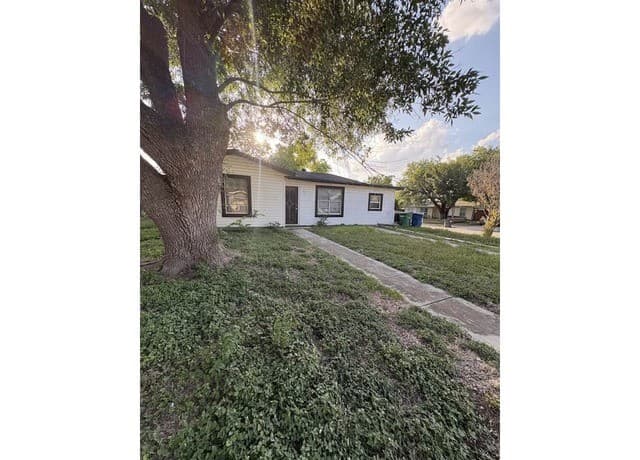 9923  Eveningway Dr, San Antonio, TX 78233 — photo 3