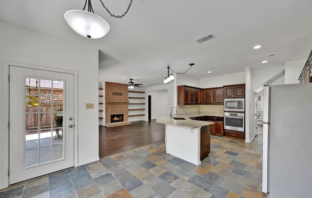 15010  Oak Briar, San Antonio, TX 78232 — photo 10