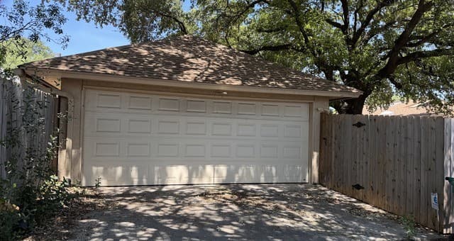1526  Beauchamp St, San Antonio, TX 78213 — photo 5