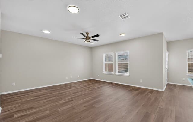 13511  Winemaker Dr, San Antonio, TX 78223 — photo 6