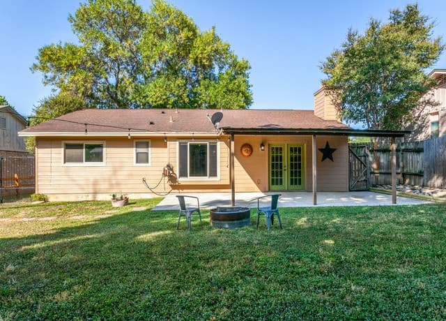 13318  Larkbrook St, San Antonio, TX 78233 — photo 23
