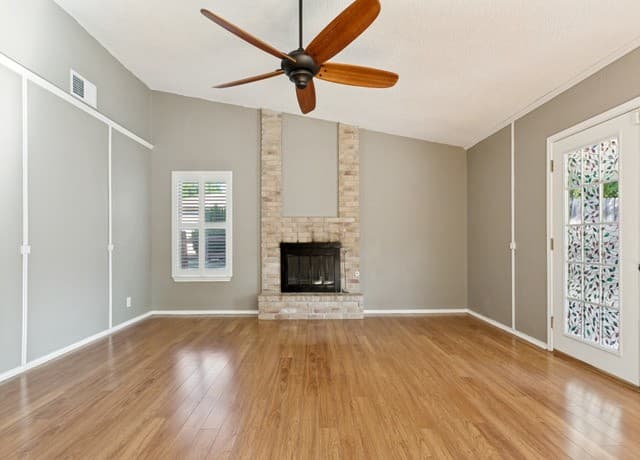 13318  Larkbrook St, San Antonio, TX 78233 — photo 6