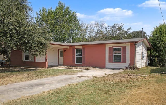 804  Aviation Ave, Schertz, TX 78154 — photo 2