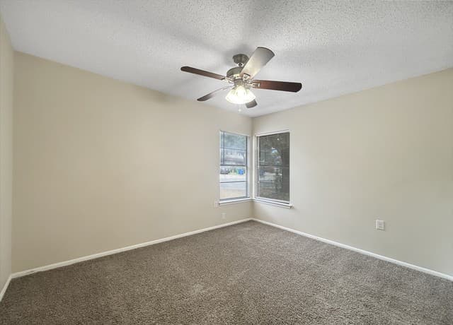 14702  Highland Peak, San Antonio, TX 78233 — photo 13