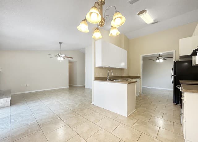14702  Highland Peak, San Antonio, TX 78233 — photo 7
