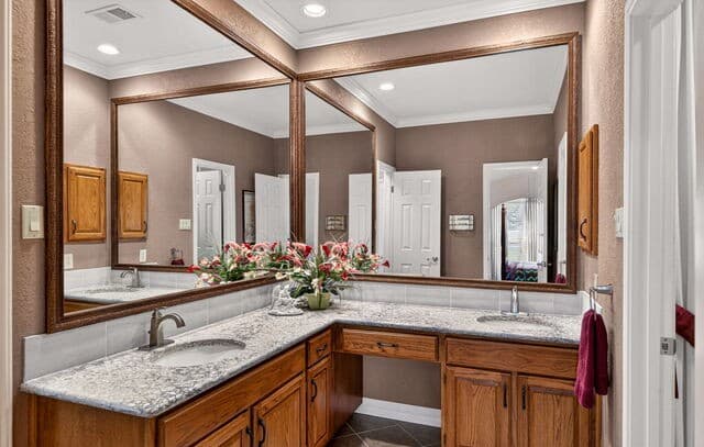8639  Raintree Woods Dr, Fair Oaks Ranch, TX 78015 — photo 17