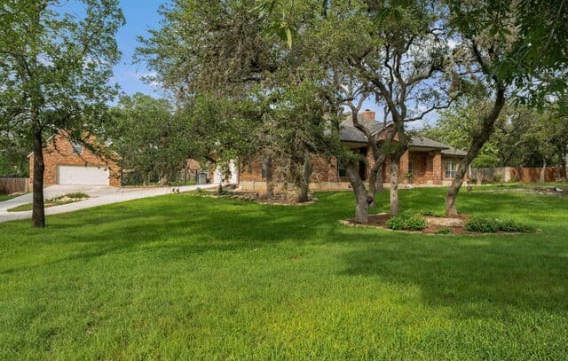 8639  Raintree Woods Dr, Fair Oaks Ranch, TX 78015 — photo 3