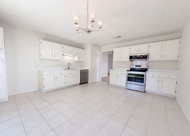 6714  Country Swan, San Antonio, TX 78240 — photo 2