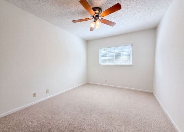 6714  Country Swan, San Antonio, TX 78240 — photo 4