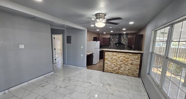 3902 W Salinas, San Antonio, TX 78207 — photo 11