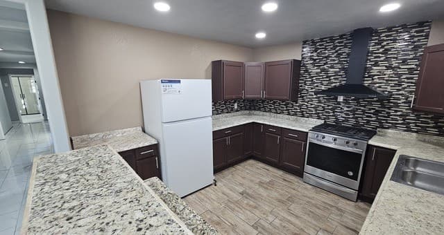 3902 W Salinas, San Antonio, TX 78207 — photo 14