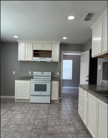 8711  Port Of Call Dr, San Antonio, TX 78242 — photo 4