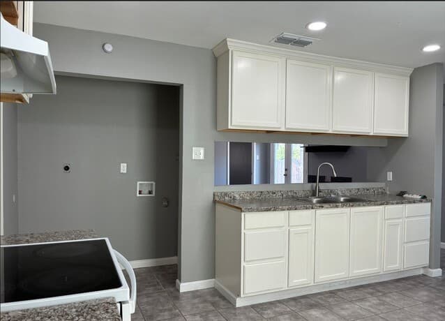 8711  Port Of Call Dr, San Antonio, TX 78242 — photo 6