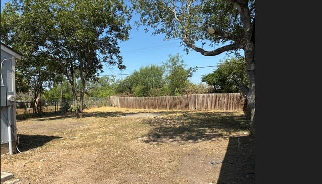 8711  Port Of Call Dr, San Antonio, TX 78242 — photo 8