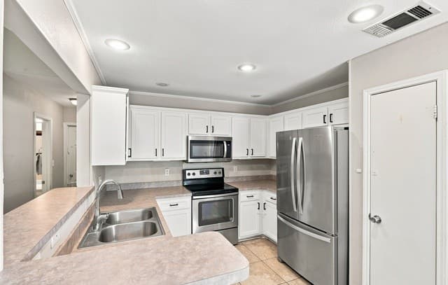 3311  Stoney Star, San Antonio, TX 78247 — photo 9