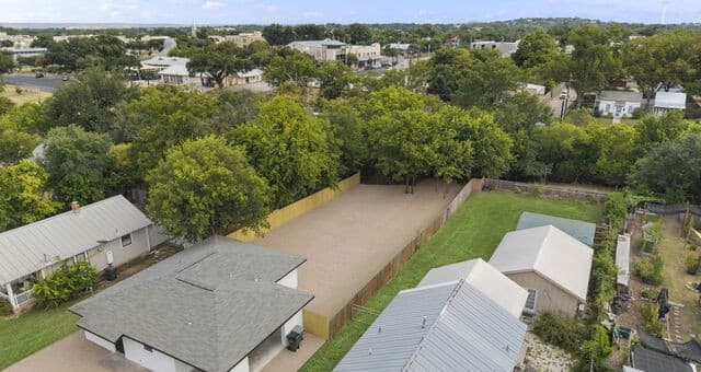 205  Mistletoe St, Fredericksburg, TX 78624 — photo 25