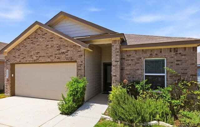 13215  Turnesa Ter, San Antonio, TX 78221 — photo 3