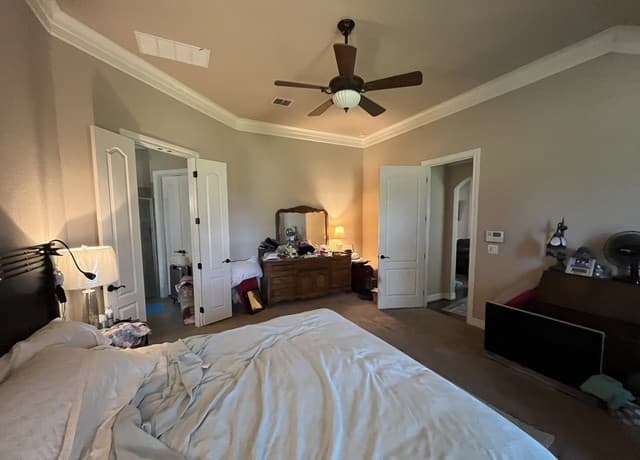 828  Martingale, Bandera, TX 78003 — photo 10