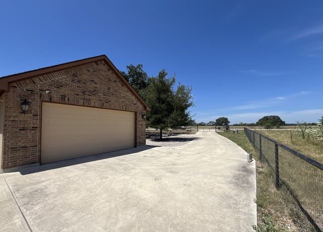 828  Martingale, Bandera, TX 78003 — photo 2