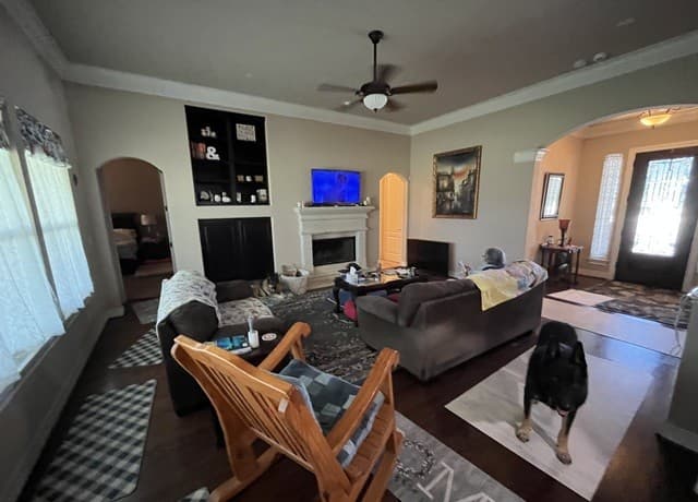 828  Martingale, Bandera, TX 78003 — photo 7