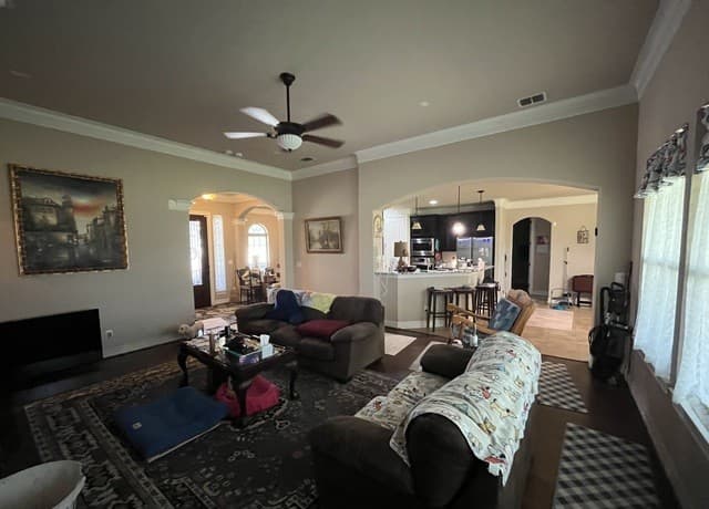828  Martingale, Bandera, TX 78003 — photo 8