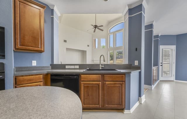10515  Wind Walker, Helotes, TX 78023 — photo 10