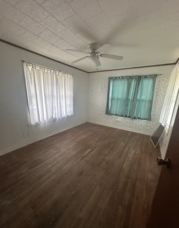 411 S Trevino St, Pearsall, TX 78061 — photo 8