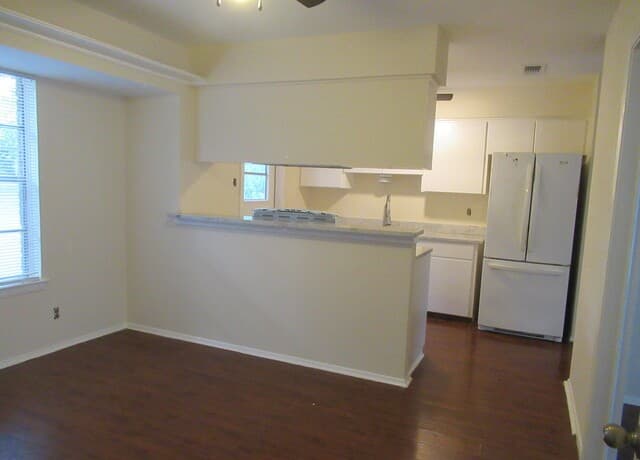 3415  Willowwood, San Antonio, TX 78219 — photo 6