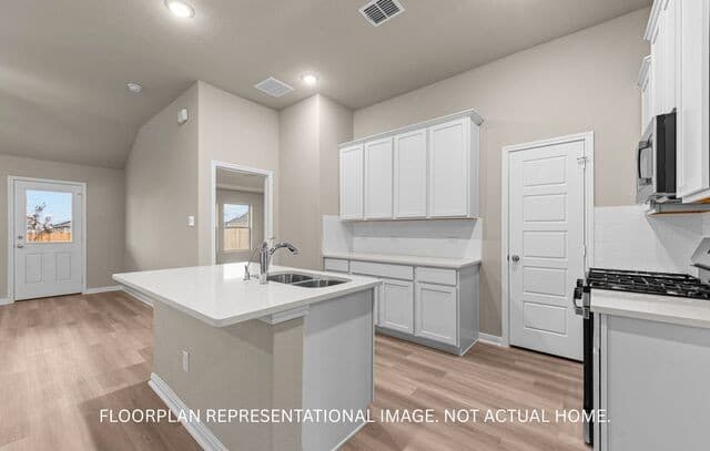 3919  Lone Rdg, San Antonio, TX 78264 — photo 9