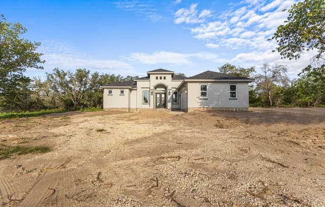 114  Cr 6875, Natalia, TX 78059 — photo 2