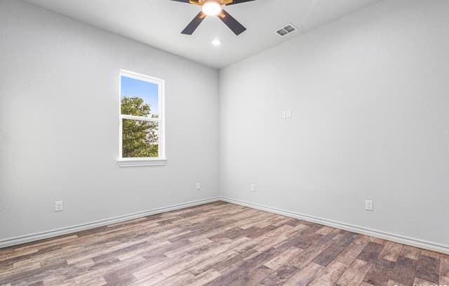 114  Cr 6875, Natalia, TX 78059 — photo 23
