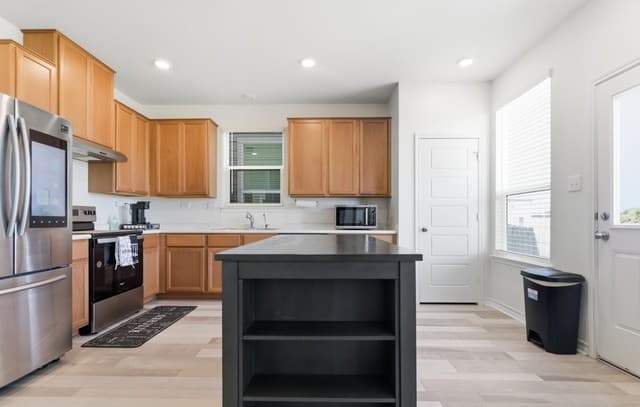 10643 W MILITARY DR unit 13, San Antonio, TX 78251 — photo 11